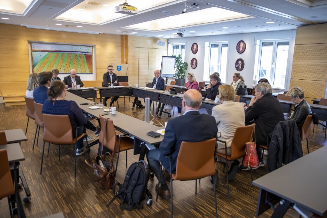 Eivind Vad Petersson (AP), Statssekretær i Utenriksdepartementet i dialog med Østlandssamarbeidets Europaforum i Oslo, 6. mai 2022.